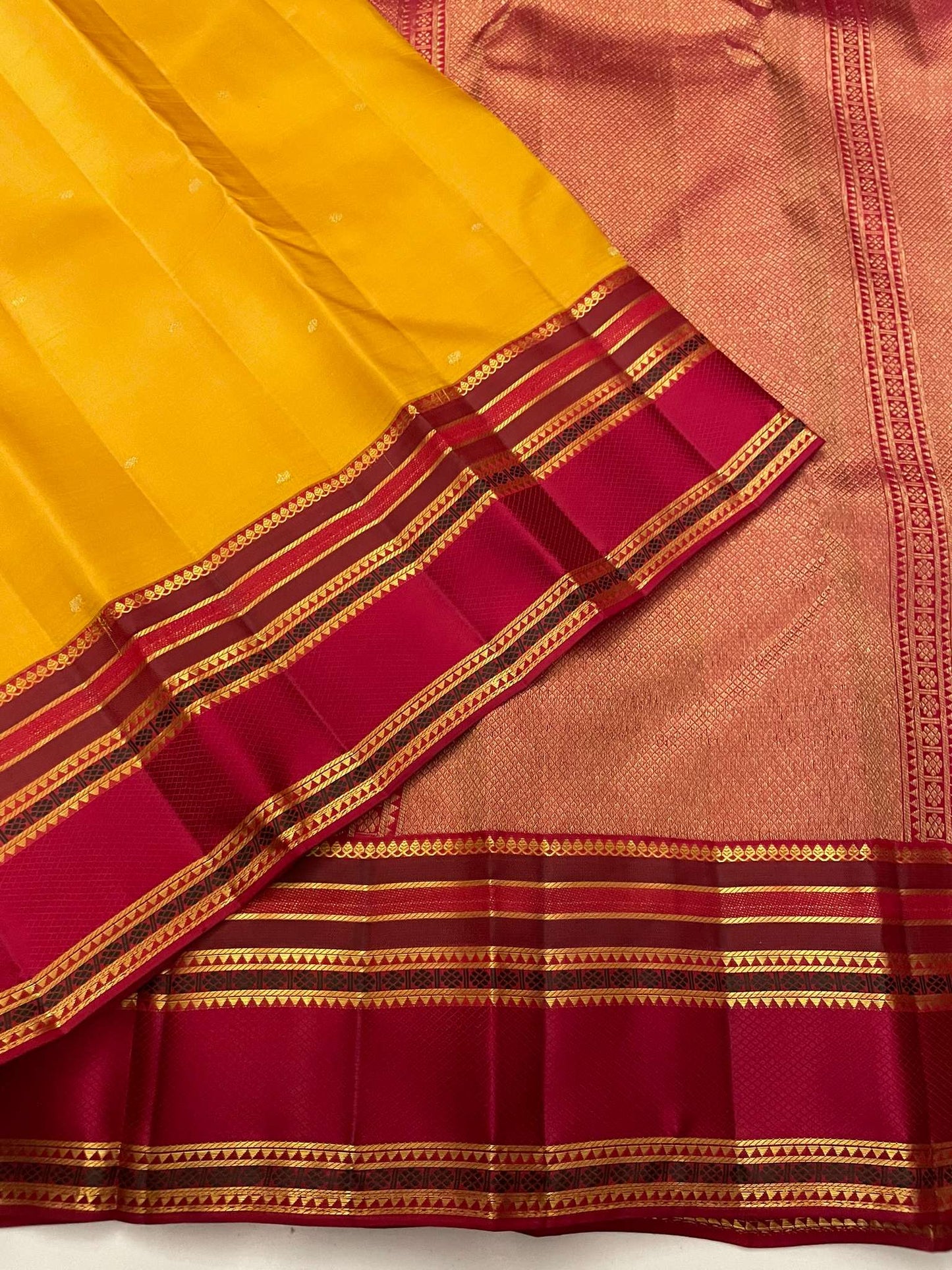 Kanchivaram Silk SBE191K11-2 By SRISHTA