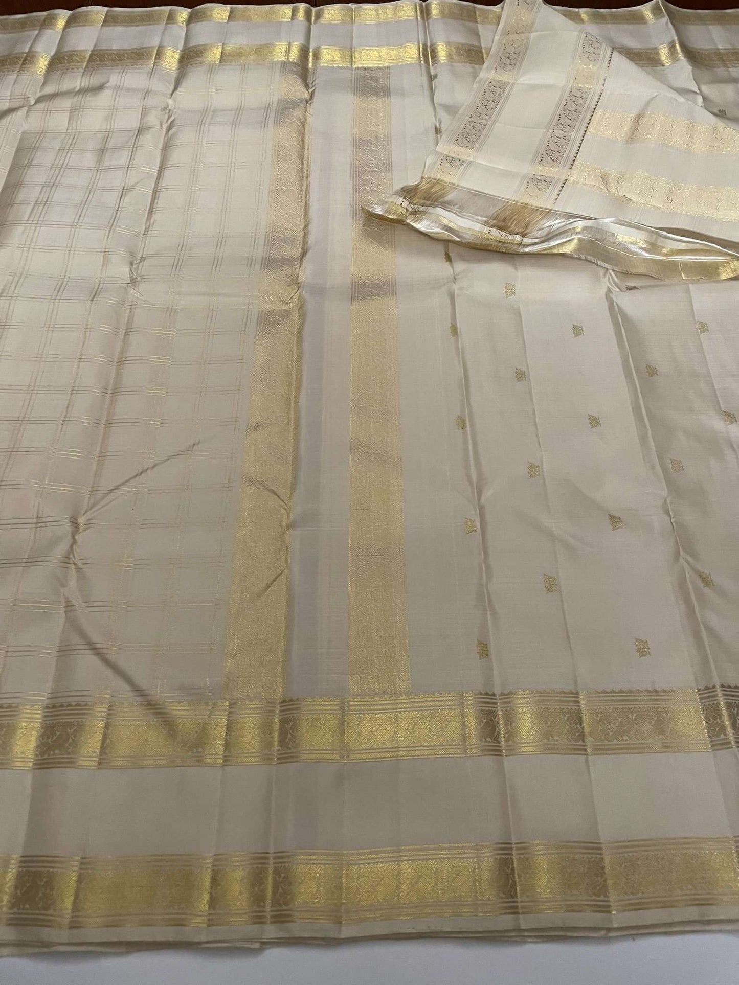 Kanchivaram Silk SBE154J6-1 By SRISHTA