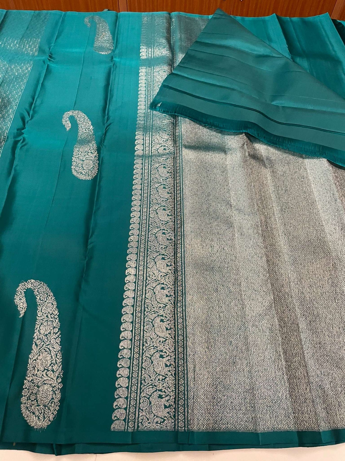 Kanchivaram Silk SBE154J9-1 By SRISHTA