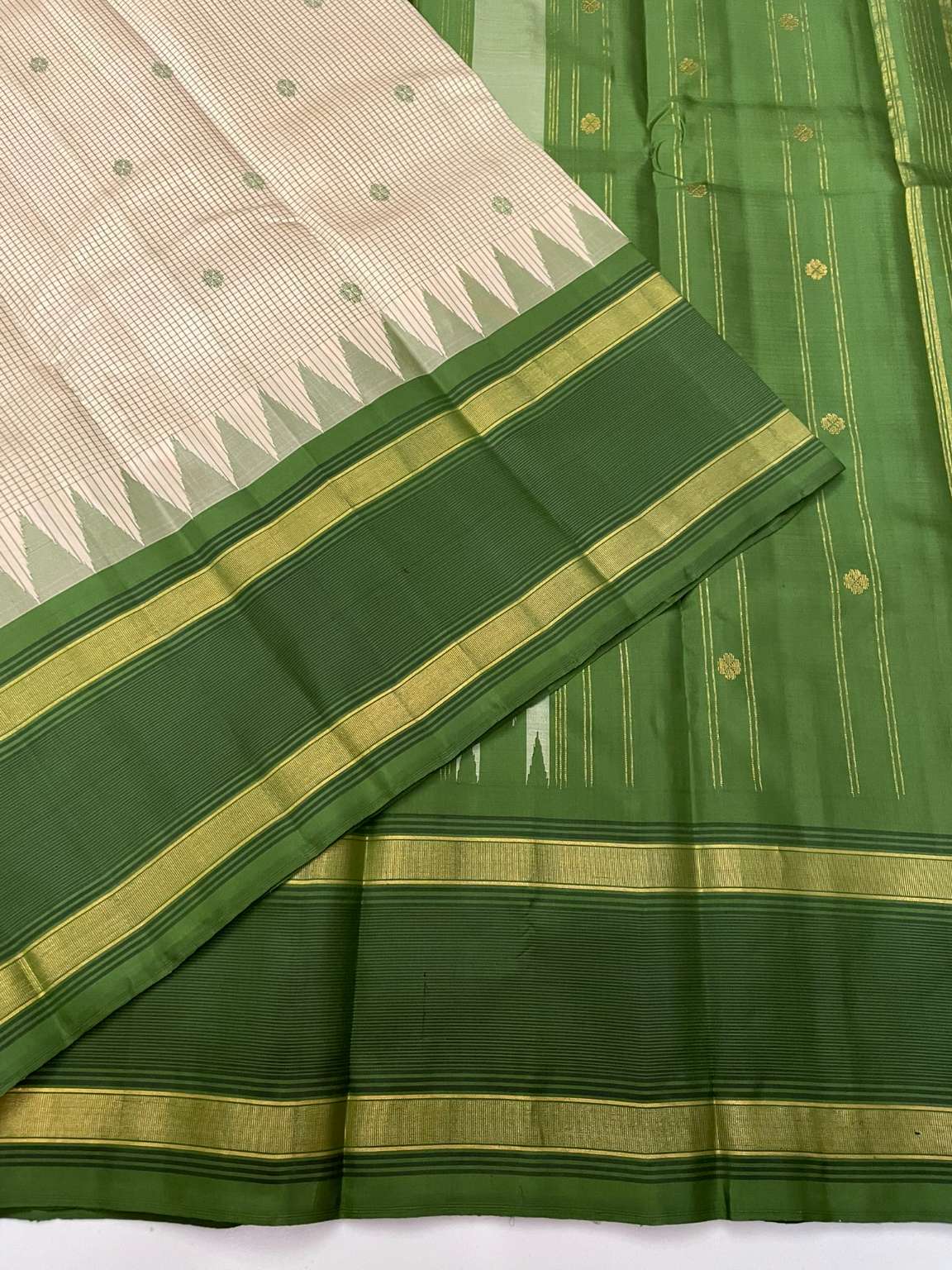 Kanchivaram Silk SBE179J6-1 By SRISHTA